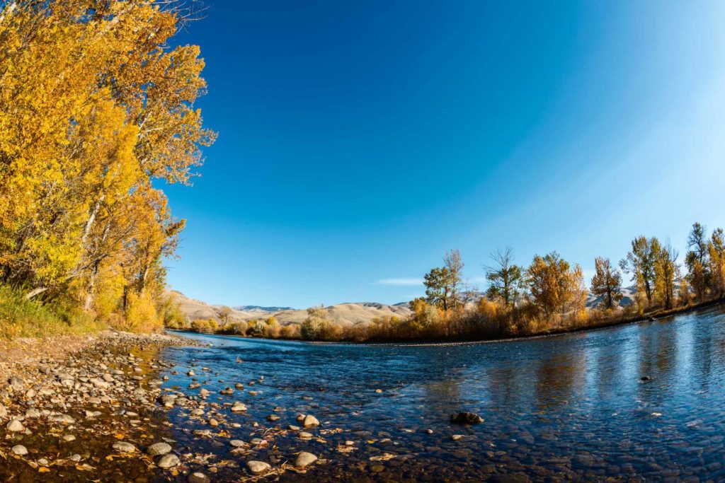 River in Eagle Idaho Listings in Eagle Idaho nestled by the river bend to anyone's preferences