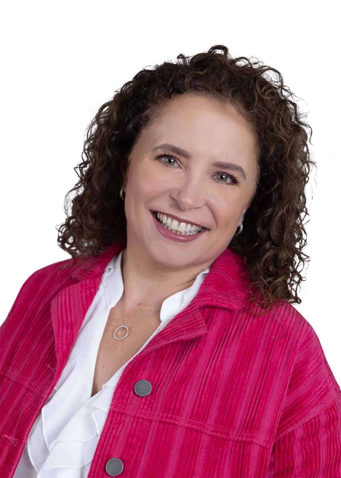 Realtor Julie Cendejas serves Garden City Julie smiling because her passion is to be one of the top agents for Garden City with significant market knowledge and expertise helping clients navigate their biggest investment.